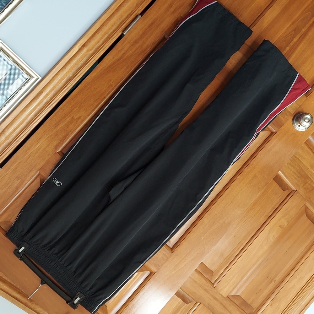 Reebok Men's 2 Pc Burgundy, Black Jacket and Jogger Pants, Size XL, Like New - Picture 10 of 16